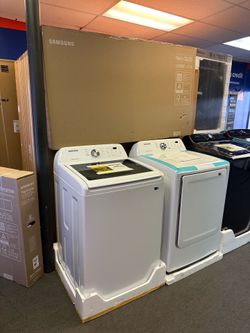 Samsung Washer and Gas Dryer Brand New 2 Year warranty