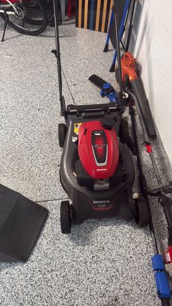 Honda HRN Gas  Lawn Mower