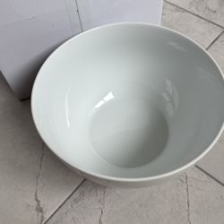 Large 5 Quarts Serving Bowl $20