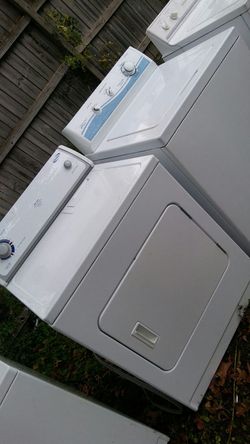 Maytag washer & electric dryer set