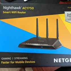 Netgear  Nighthawk AC1750 Router