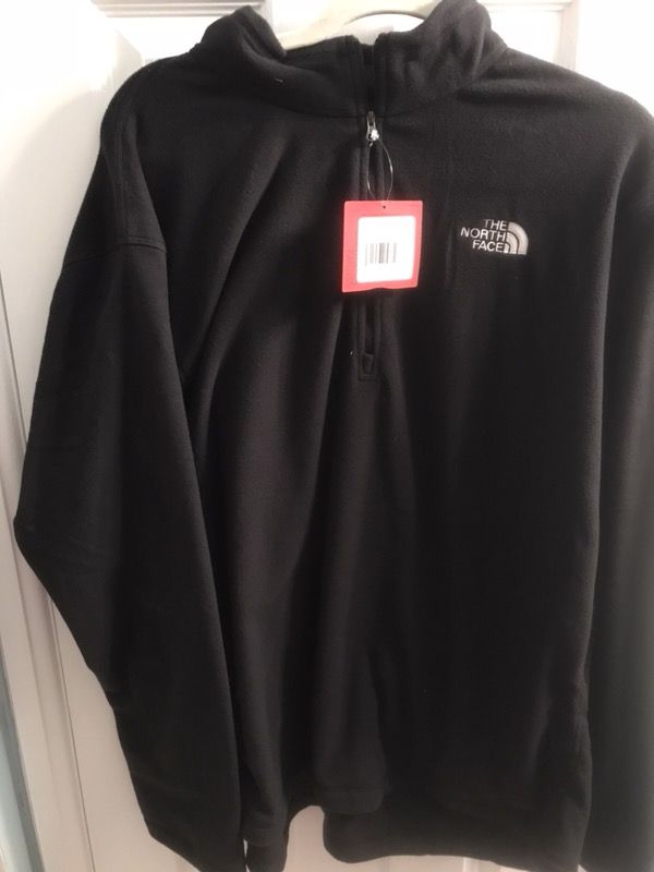 NWT Mens’ The North Face Fleece - Black