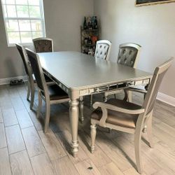 ORSINA SILVER MIRRORED EXTENDABLE DINING SET