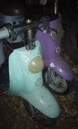 Lil electric scooters