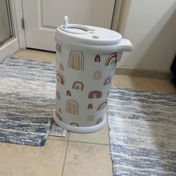 Diaper pail