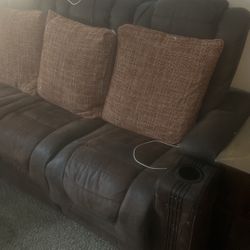Plug In Reclining Couch 