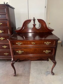 Queen Anne Cherry Wood furniture set