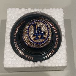 Shohei Ohtani championship ring