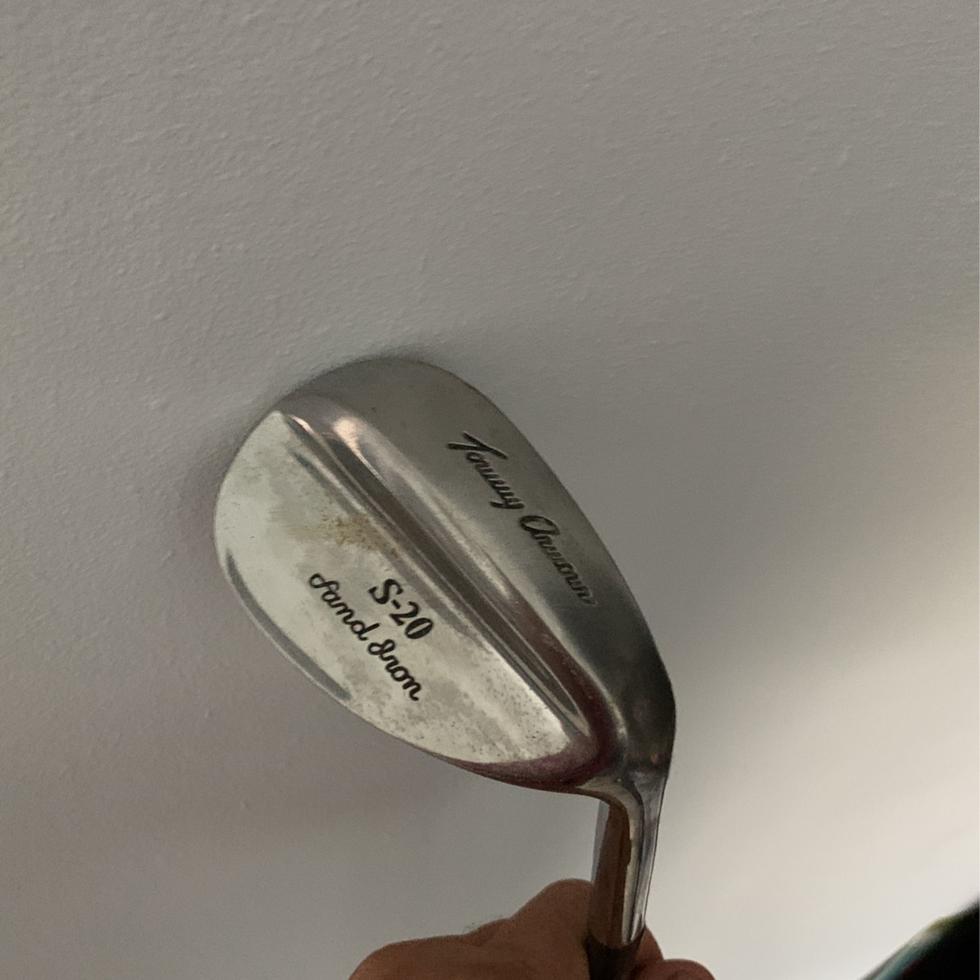 Tommy Armour S-20 Sand Iron, Graphite Shaft