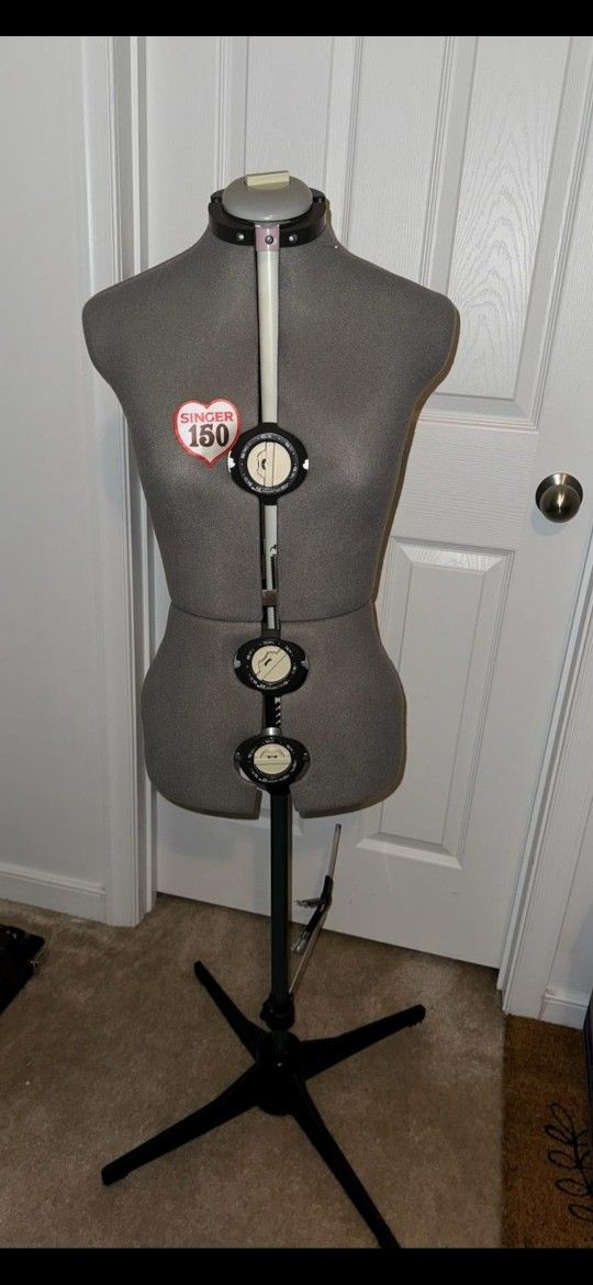 Womens Small Dress Form Mannequin