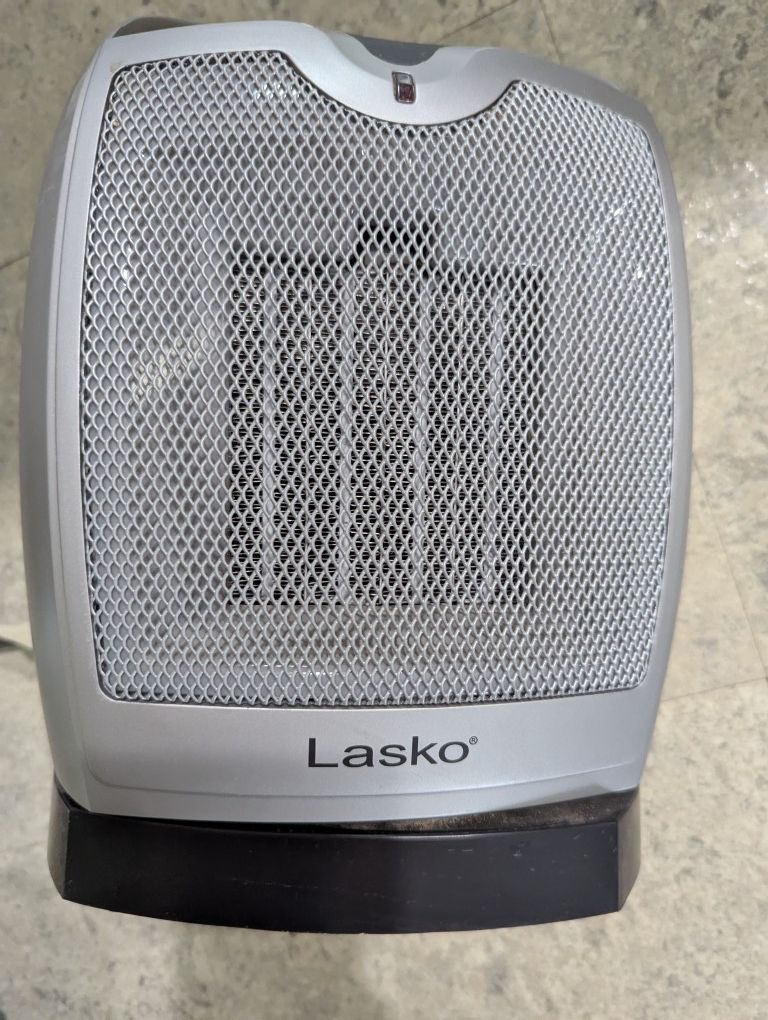 Lasko Oscillating Heater