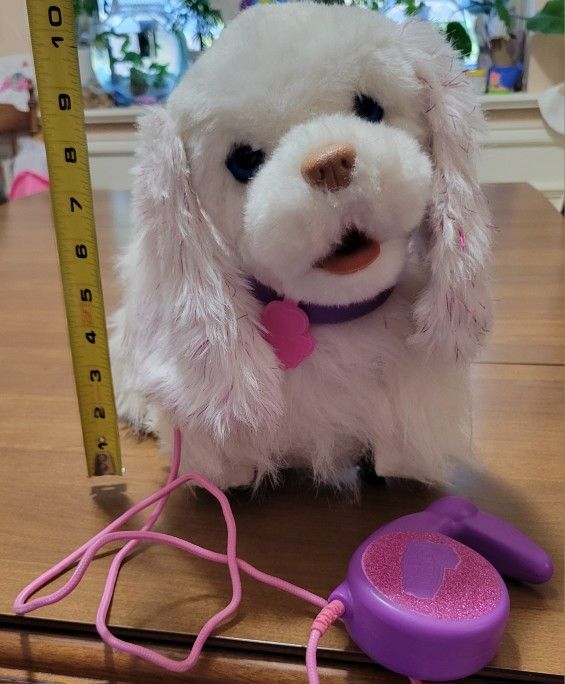 FurReal Friends “GoGo My Walkin' Pup” Electronic 4+ Walks with Leash Barks Wags