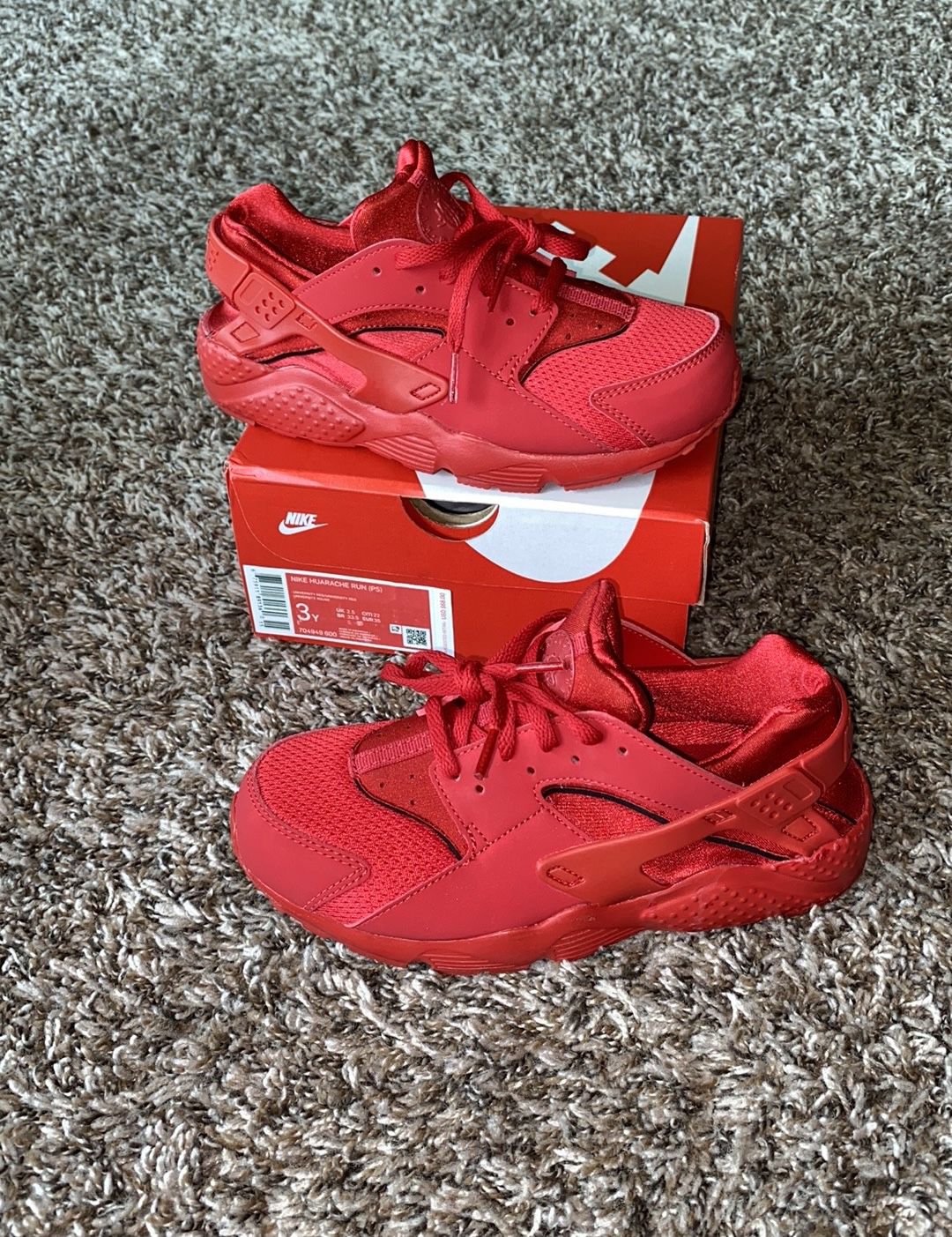 Classic Nike Huarache PS Red Shoes New With Box for Sale Oklahoma OK - OfferUp