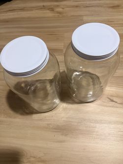 One gallon glass jars (comes with 2)