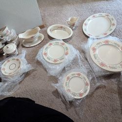 Lenox Sachet China Set