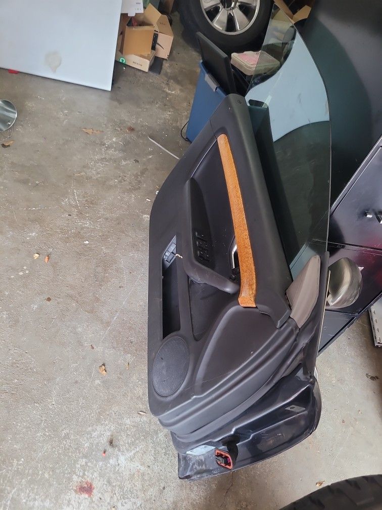     Lh Driver Side Door For 2005 ,  6 and 7.   Audi A4 Quattro