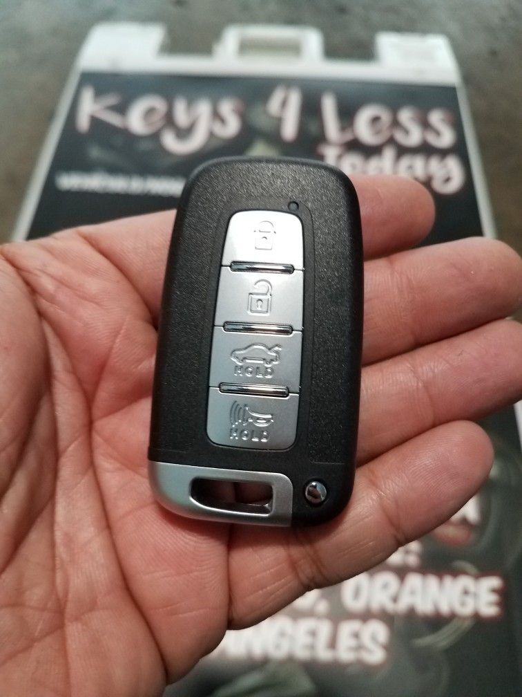 $120 in Pomona/Upland | Kia Hyundai Push Start Smart Remote Key Copy (Sonata, Tucson, Sorento, Forte, Soul, Optima, Sedona, Veloster, Santa Fe)