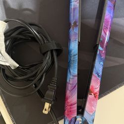 Eva NYC hair straightener