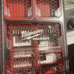 Milwaukee 70 Pc Pack Out Bit