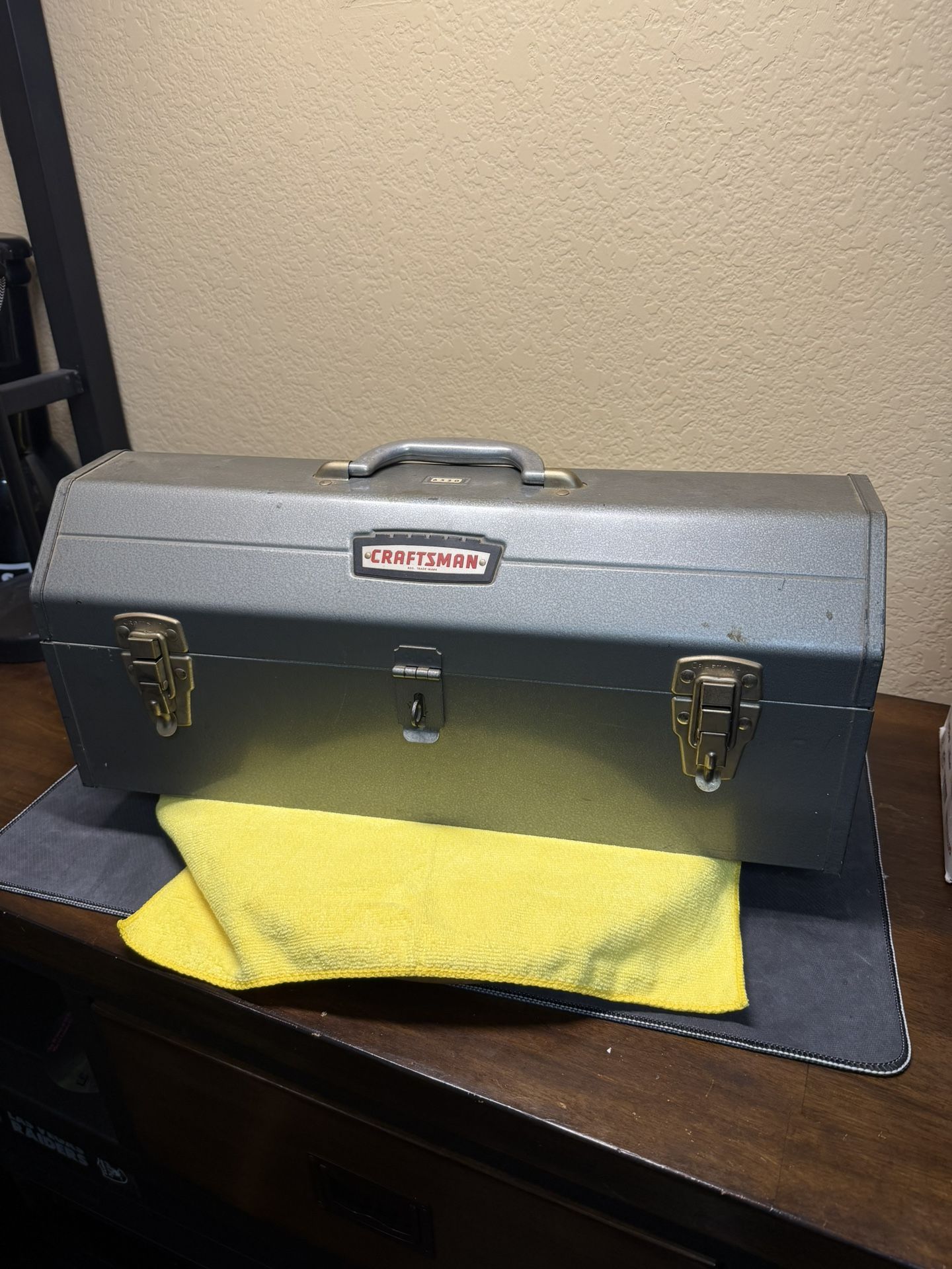 Vintage Craftsman 6520 Tombstone Steel Tool Box with Crown Badge Logo