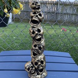 Desktop Skull Statues Sold Separately