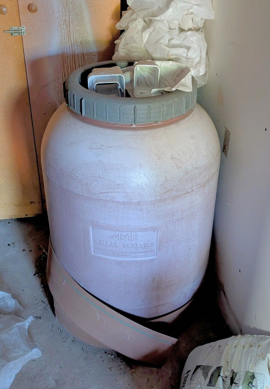 Rain Barrel & Attachments 