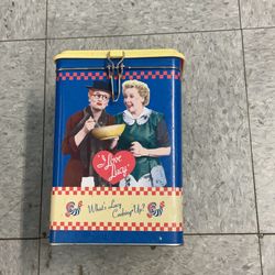 I love Lucy cookie tin