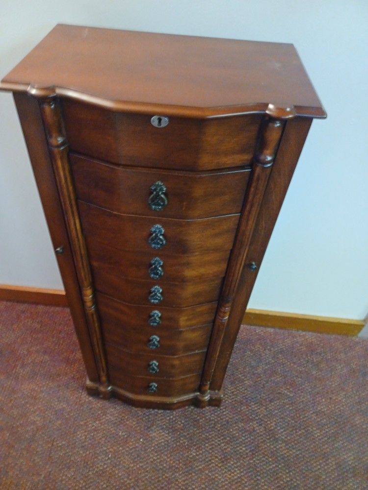 Wooden Jewelry Stand
