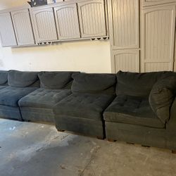 Couch / Sectional