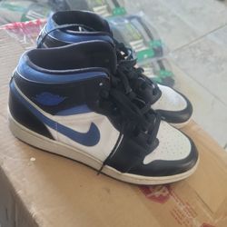 Air Jordan Size 7Y