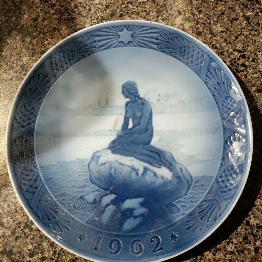 1962 Royal Copenhagen Plate