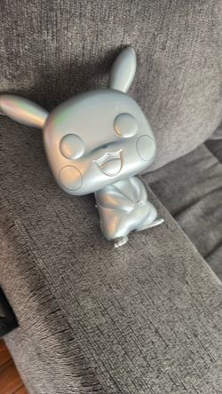 Silver Pikachu