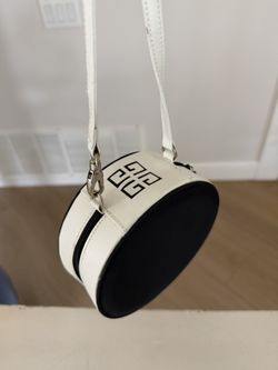 6” Givenchy Hand Bag