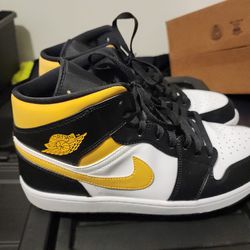 Jordan 1's Mid Size 13 Black/Yellow