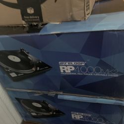 RP 4000  MK2 Turntable 