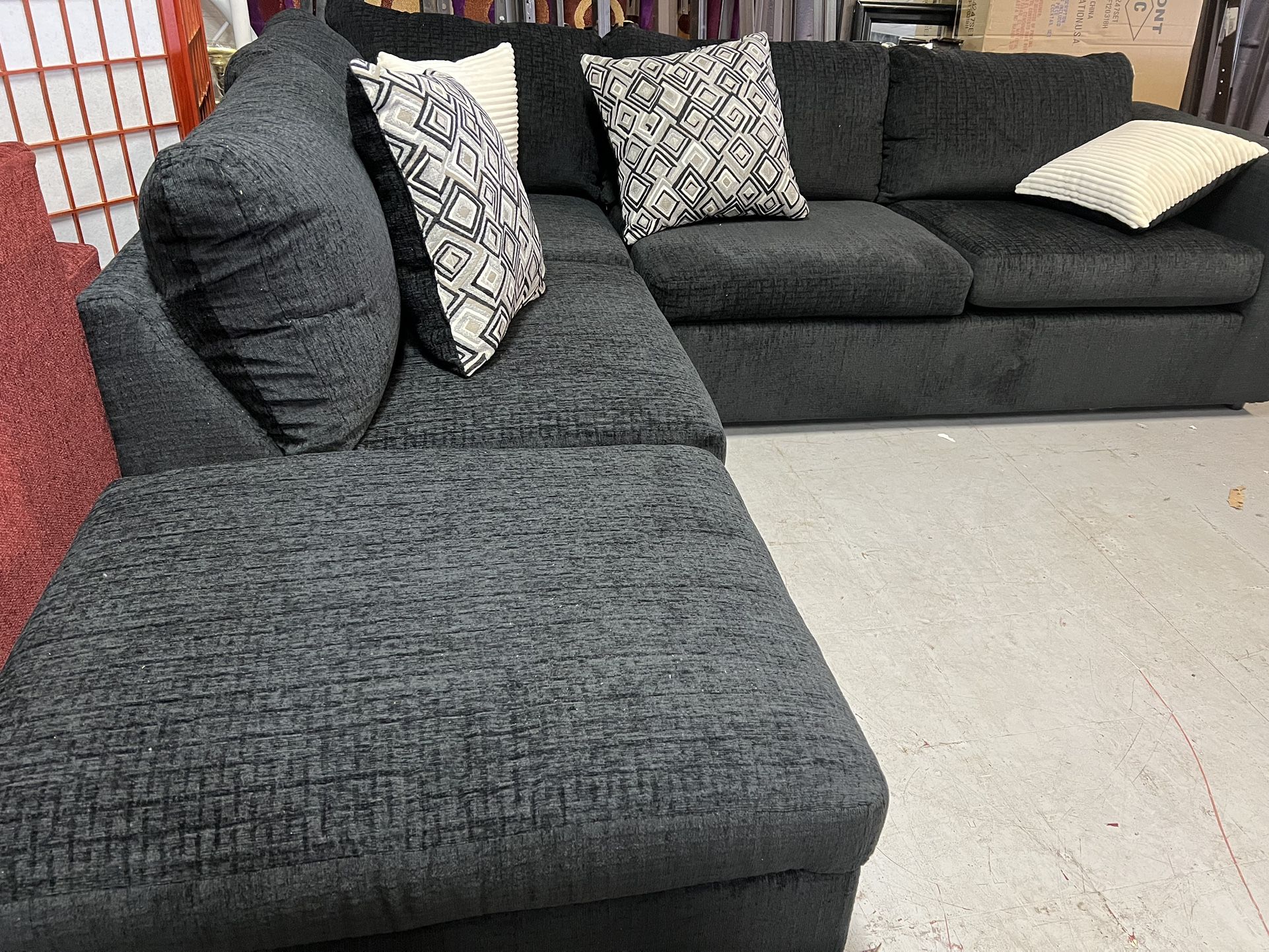 New Comfortable Couch Sectional