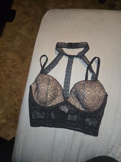 CUTE WOMENS Victoria's Secret bra size 34c like new
