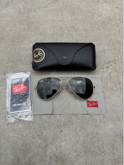 RayBan RB3025 Sunglasses G-15 Lens Gold Arista Frame
