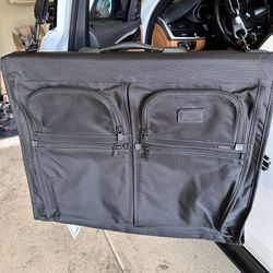 Carry-on Tumi Garment Bag 