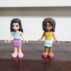 Lego Friends 12 Figures + Free Acc.