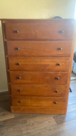 Free 6 Dresser Drawee