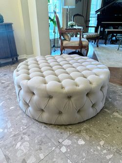Safavieh Classic Tufted Ottoman