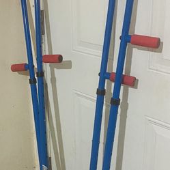 2 Air Kicks Walkaroo Stilts