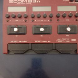 Zoom B3n Bass Guitar Multi-effects Pedal for Sale in Holt, CA - OfferUp
