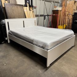 Queen Bed $280