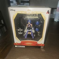 Aqua Kingdom Hearts Bring Arts Figure