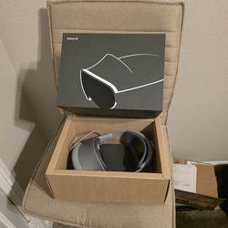 Samsung Galaxy XR Virtual Reality