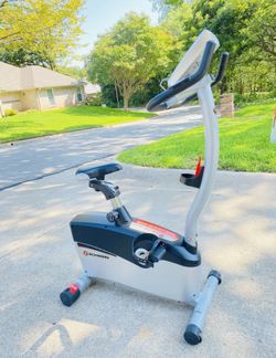 Schwinn 126 Upright Exercise Bike for Sale in Arlington TX OfferUp