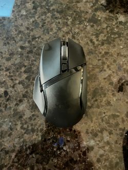 Razer Basilisk V3 x Hyperspeed (basically brand new)