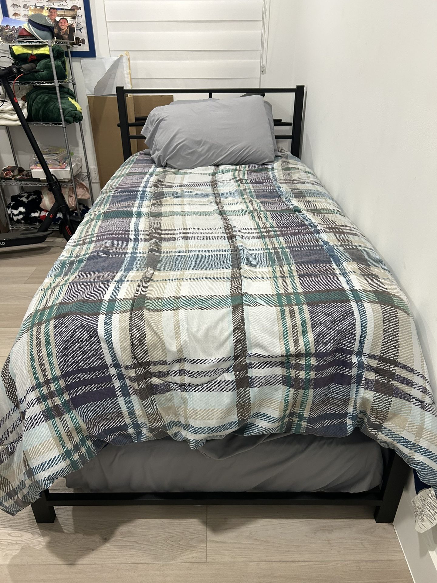 Twin Bed Frame And Trundle 